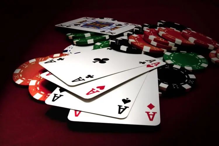 Popularitas slot online dan esports di Bandung dan Makassar dengan iyosbet